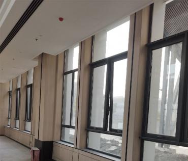 上海大型養(yǎng)老院項目lg木紋膜裝飾膜使用案例